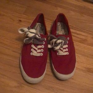 Size 7 1/2 Cute Red Shoes